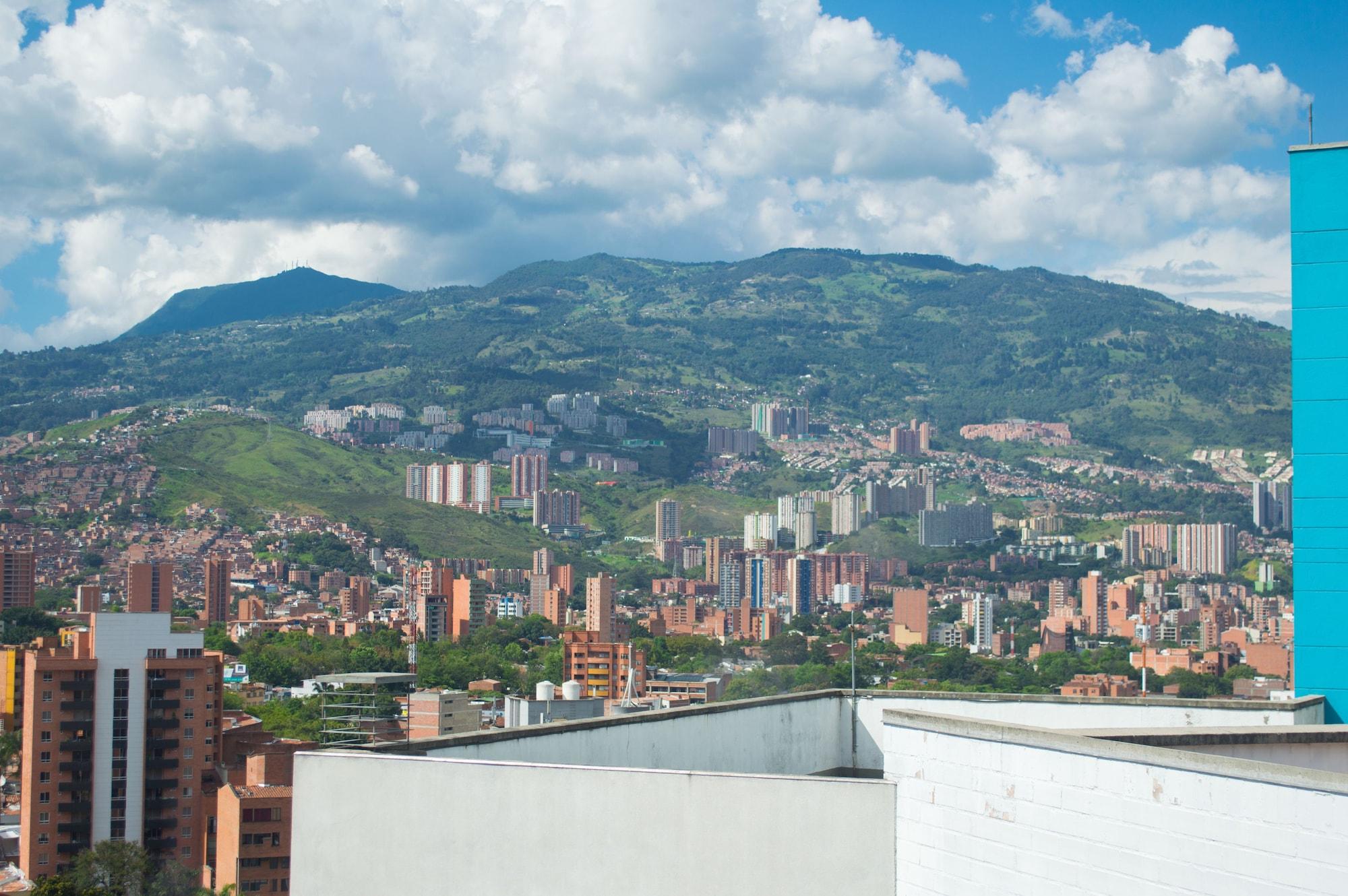 Inntu Hotel Medellín Exterior foto